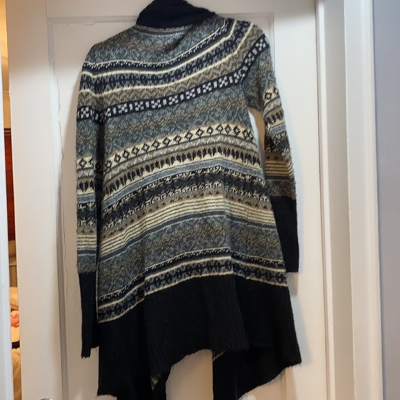 Kenzie shawl collar sweater - Picture 3 of 3